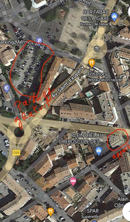 Centre Ville Sainte Maxime 100M Plage Et Commerce A Pied Eksteriør bilde